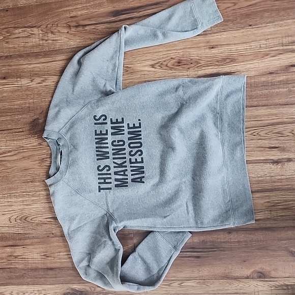 This Wine is Making me Awesome M/L - Picture 1 of 3